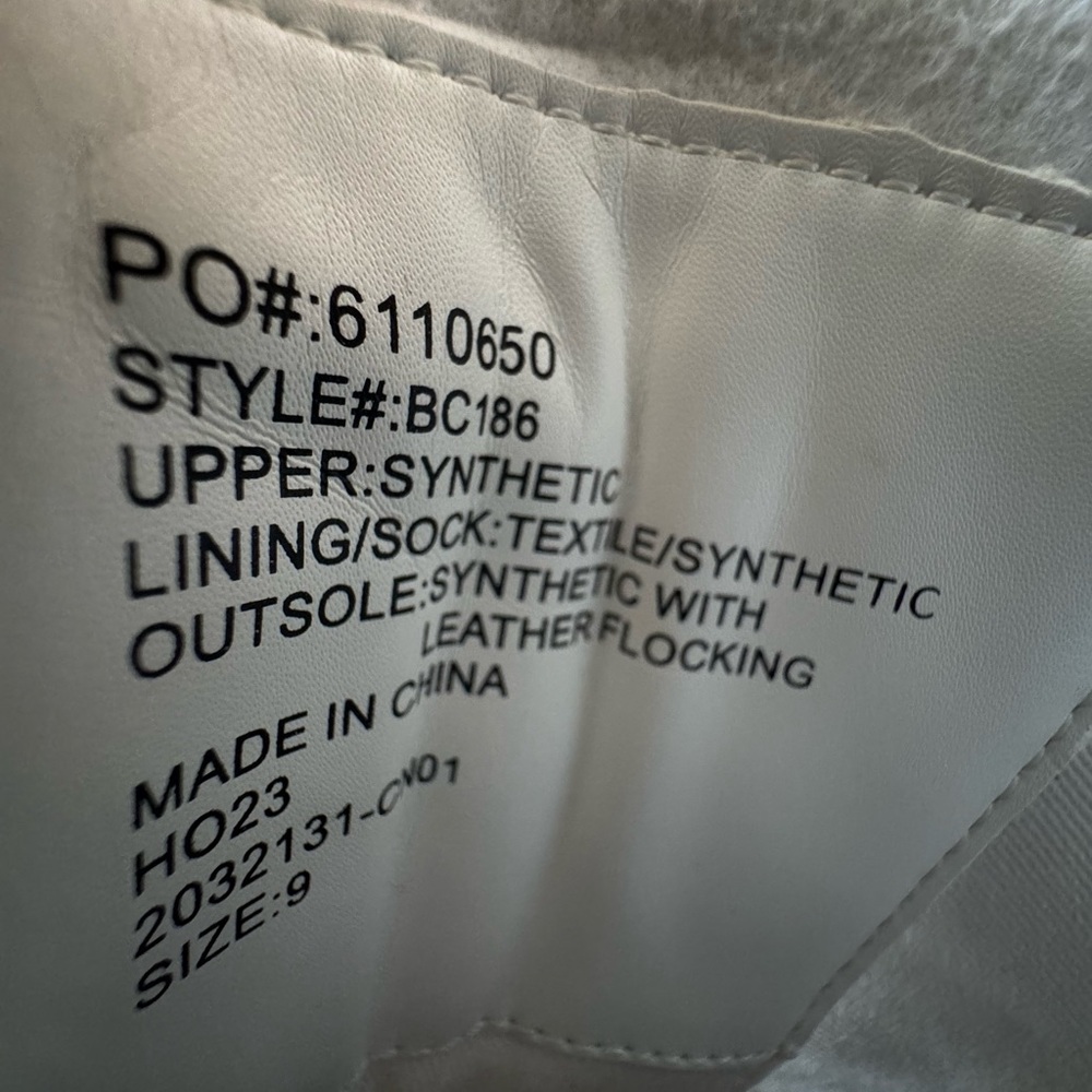 J. Crew Women’s Road Trip Sneakers in classic white, size 9. Style #:BC186 - Picture 4 of 12